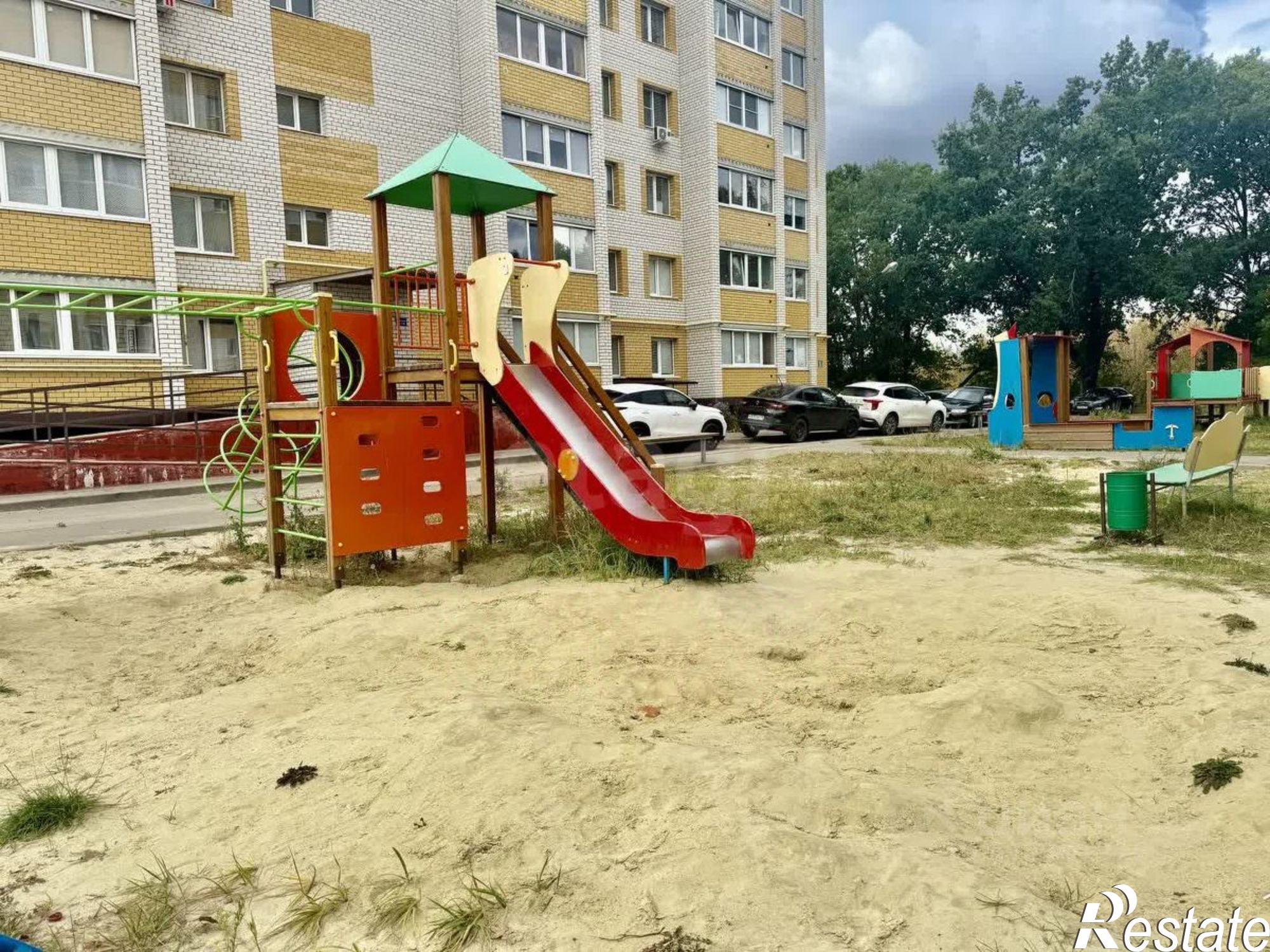 Купить квартиру за 3 200 000 рублей на проспект Космонавтов, 15