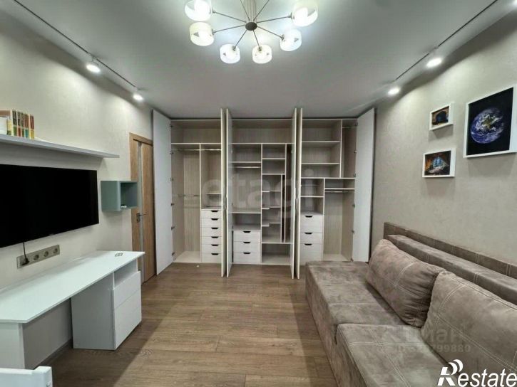 1-комн квартира проспект Космонавтов, 3,  д. 3